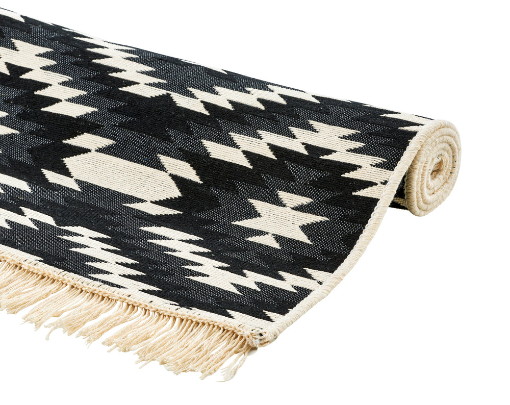 Teppich mit Fransen BARCELONA Black/White - CaraHome